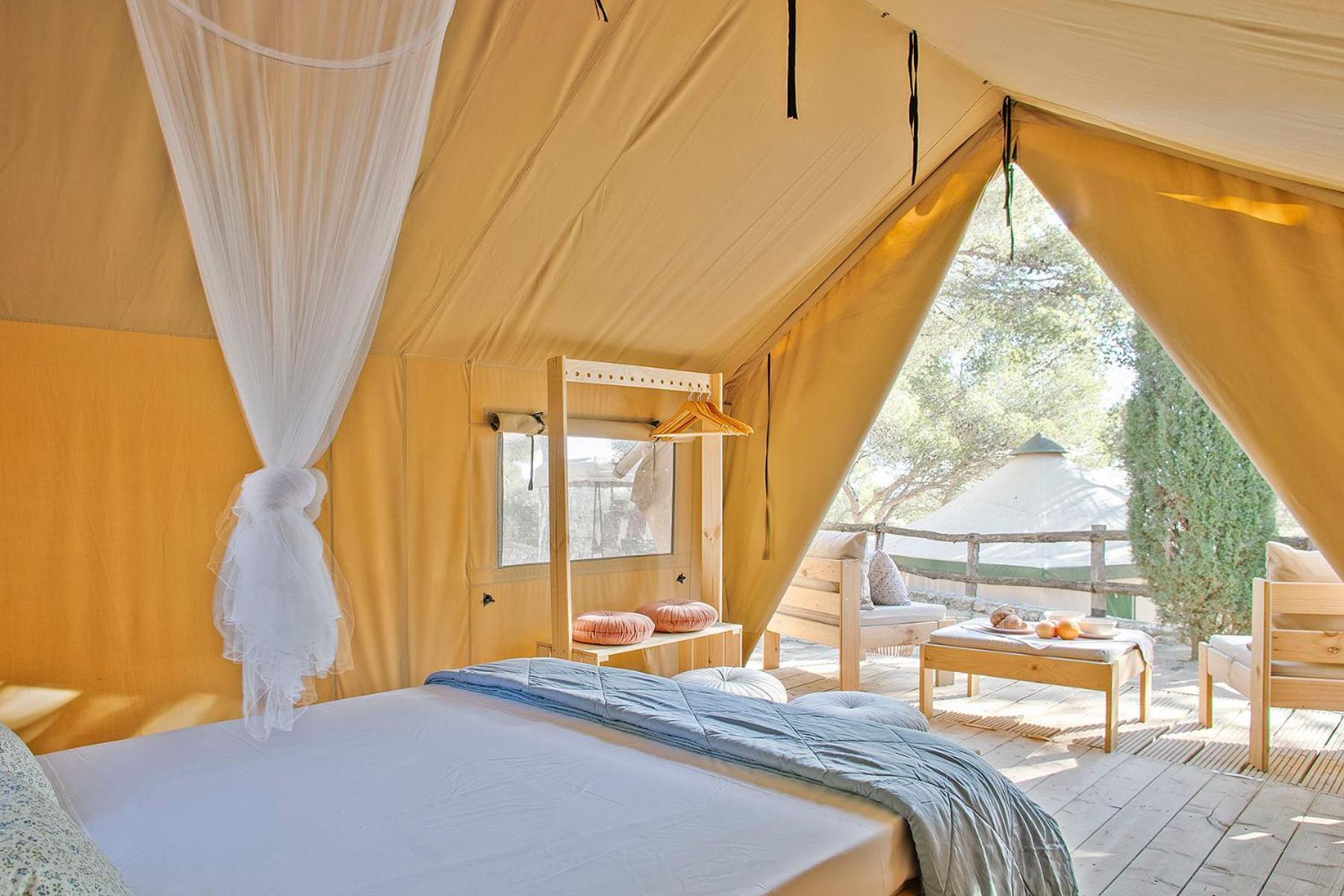 Camping Castell Montgri **** أولاستارتيت المظهر الخارجي الصورة