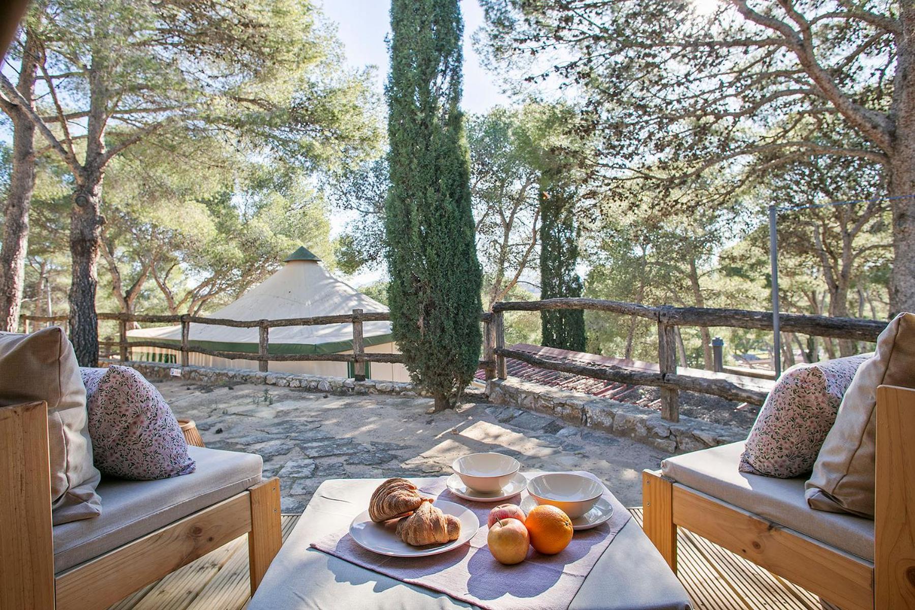 Camping Castell Montgri **** أولاستارتيت المظهر الخارجي الصورة